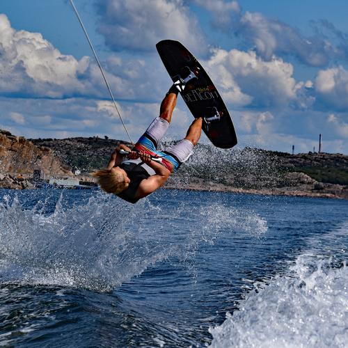 WAKEBOARD BEACON